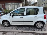 Gebraucht Renault Modus 75 PS (55 kW) 2009 Weiß Van / Kleinbus