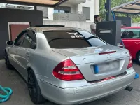 Gebraucht Mercedes E240 180 PS (132 kW) 2002 Silber Limousine