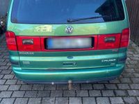 Second-hand VW Sharan 131 CP (96 kW) 2003 Verde Monovolum