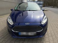Gebraucht Ford Fiesta Titanium 101 PS (74 kW) 2017 Blau Kleinwagen