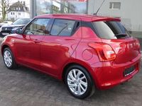 Gebraucht Suzuki Swift Comfort 83 PS (61 kW) 2021 Rot Kleinwagen