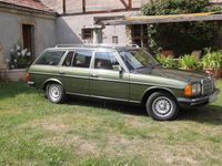 Gebraucht Mercedes E300 88 PS (64 kW) 1983 Grün Kombi