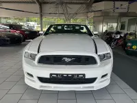 Gebraucht Ford Mustang 305 PS (224 kW) 2013 Weiß Cabrio