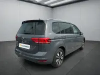 Gebraucht VW Touran 150 PS (110 kW) 2025 Grau Van / Kleinbus