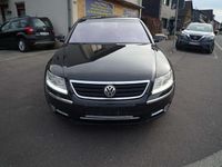 Gebraucht VW Phaeton 239 PS (175 kW) 2009 Tarantellaschwarz perleffekt Limousine