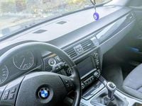 Gebraucht BMW 318 143 PS (105 kW) 2009 Schwarz Limousine