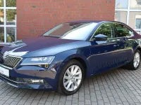 Gebraucht Skoda Superb Style 150 PS (110 kW) 2017 Blau Limousine
