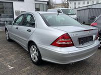 Gebraucht Mercedes C240 Classic 170 PS (125 kW) 2004 Silber Limousine