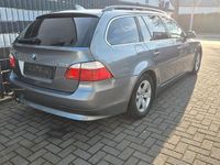 Gebraucht BMW 520 177 PS (130 kW) 2010 Grau Kombi