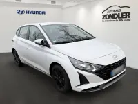 Gebraucht Hyundai i20 Select 101 PS (74 kW) 2025 Sol (weiss Kleinwagen