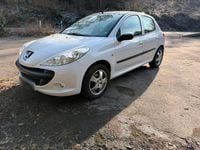 Gebraucht Peugeot 206+ 75 PS (55 kW) 2010 Weiß Kleinwagen