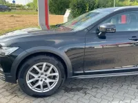 Second-hand Volvo V90 CC 235 CP (172 kW) 2018 Negru Break