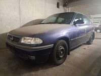 Gebraucht Opel Astra 75 PS (55 kW) 1997 Blau Limousine