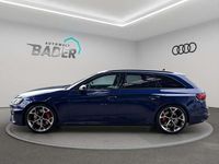 Używany Audi RS4 Competition 450 KM (330 kW) 2024 Niebieski Kombi