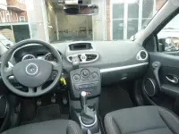 Gebraucht Renault Clio GrandTour Dynamique 101 PS (74 kW) 2010 Schwarz Kombi