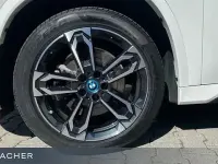 Gebraucht BMW X1 Sport Line 326 PS (239 kW) 2023 Weiß SUV