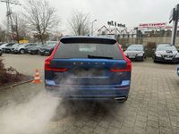 Gebraucht Volvo XC60 R-Design 392 PS (288 kW) 2019 Bursting bluemetallic SUV