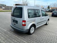 gebraucht VW Caddy bj 2005/ Auto steht in Egelsbach!