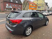 Gebraucht Kia Ceed Start 135 PS (99 kW) 2015 Grau Kleinwagen