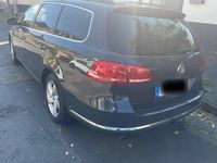 Gebraucht VW Passat 140 PS (102 kW) 2014 Grau Kombi