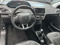 Gebraucht Peugeot 2008 Crossway 110 PS (80 kW) 2018 Grau SUV
