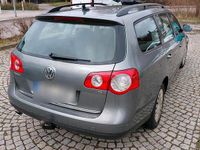 Gebraucht VW Passat 123 PS (90 kW) 2009 Grau Kombi