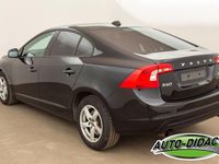 Gebraucht Volvo S60 Kinetic 150 PS (110 kW) 2015 Schwarz Limousine