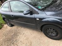 Second-hand Ford Focus 80 CP (58 kW) 2006 Albastru Berlinǎ