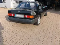 Gebraucht Mercedes 190 109 PS (80 kW) 1992 Schwarz Limousine