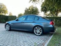 gebraucht BMW 318 3er i e90 Automatik Checkheitgepflegt