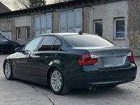 Gebraucht BMW 318 143 PS (105 kW) 2007 Grün Limousine