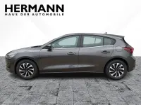 Gebraucht Ford Focus Titanium 125 PS (91 kW) 2025 Magnetic metallic (pn4dq) (gr Limousine
