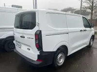 Gebraucht Ford Transit Custom Basis 136 PS (100 kW) 2024 Frozen white weiß Van