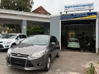 Gebraucht Ford Focus Champions Edition 116 PS (85 kW) 2013 Braun Limousine