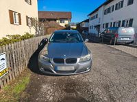 Gebraucht BMW 318 143 PS (105 kW) 2009 Grau Limousine