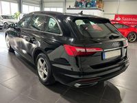 Gebraucht Audi A4 Business 163 PS (119 kW) 2022 Schwarz Kombi