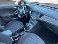 Gebraucht Opel Astra Edition 125 PS (91 kW) 2016 Rot / power rot Kombi