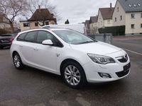 Gebraucht Opel Astra 165 PS (121 kW) 2012 Schneeweiss/summitwhite/arctic Kombi