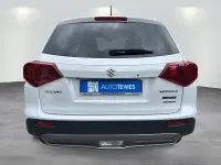 Gebraucht Suzuki Vitara Comfort+ 102 PS (75 kW) 2022 Cool white pearl met. SUV