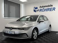 Gebraucht VW Golf VIII Life 150 PS (110 kW) 2022 Silber Limousine