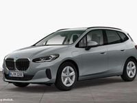 Gebraucht BMW 230e Active Tourer 150 PS (110 kW) 2025 Skyscraper grau Van / Kleinbus