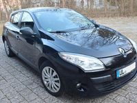 Gebraucht Renault Mégane III 101 PS (74 kW) 2011 Schwarz Limousine