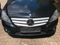 Gebraucht Mercedes B200 136 PS (100 kW) 2014 Schwarz Kleinwagen