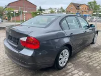 Gebraucht BMW 320 150 PS (110 kW) 2005 Braun Limousine