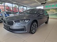 Neu Skoda Superb 193 PS (141 kW) 2026 Graphitegrau metallic Limousine