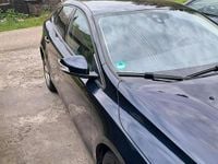 Gebraucht Volvo V40 120 PS (88 kW) 2016 Blau Limousine