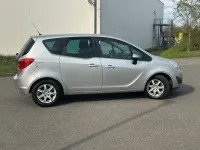 Gebraucht Opel Meriva Edition 101 PS (74 kW) 2012 Silber Van / Kleinbus