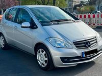 Gebraucht Mercedes A160 82 PS (60 kW) 2009 Silber Limousine