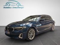 Gebraucht BMW 530e Luxury Line 292 PS (214 kW) 2023 Blau Kombi