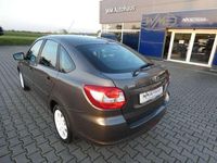 Gebraucht Lada Granta 98 PS (72 kW) 2018 Koriander (metallic) Limousine